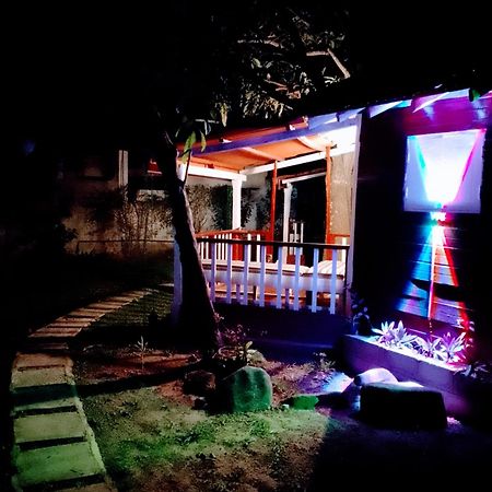Area 51 Hotel Мірісса Екстер'єр фото
