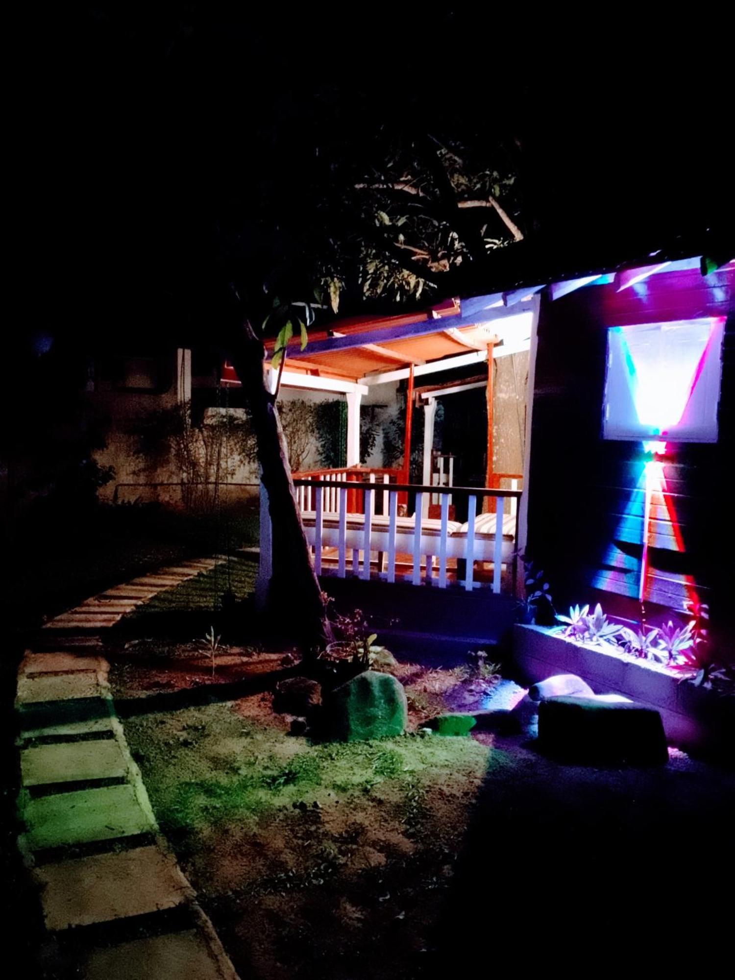 Area 51 Hotel Мірісса Екстер'єр фото